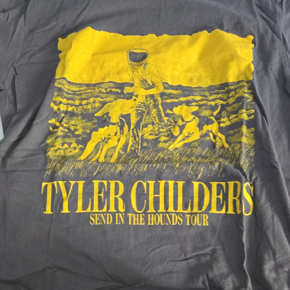 Graphic Tee - Black & Yellow